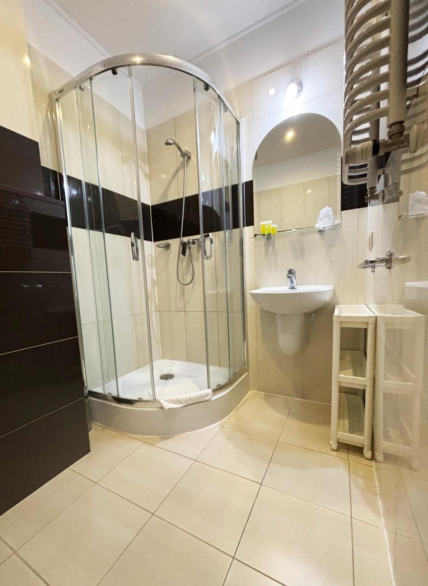 Hotel 365 Kielce Dış mekan fotoğraf
